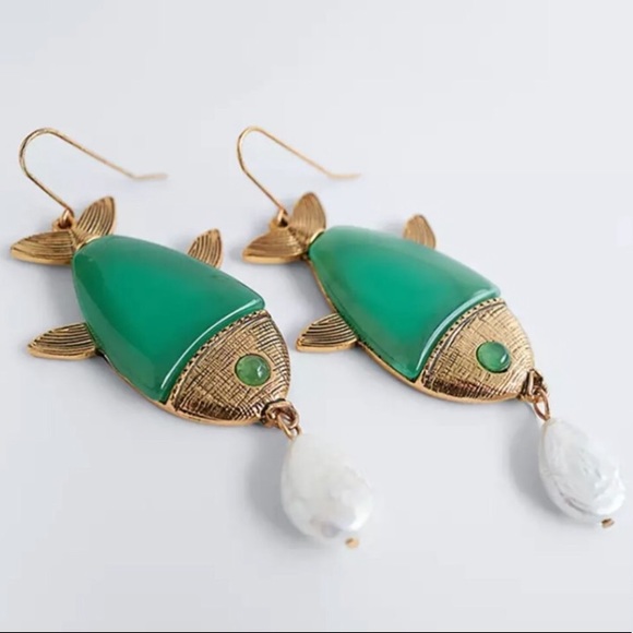 Pearl Fish Statement Earrings! - Picture 2 of 5